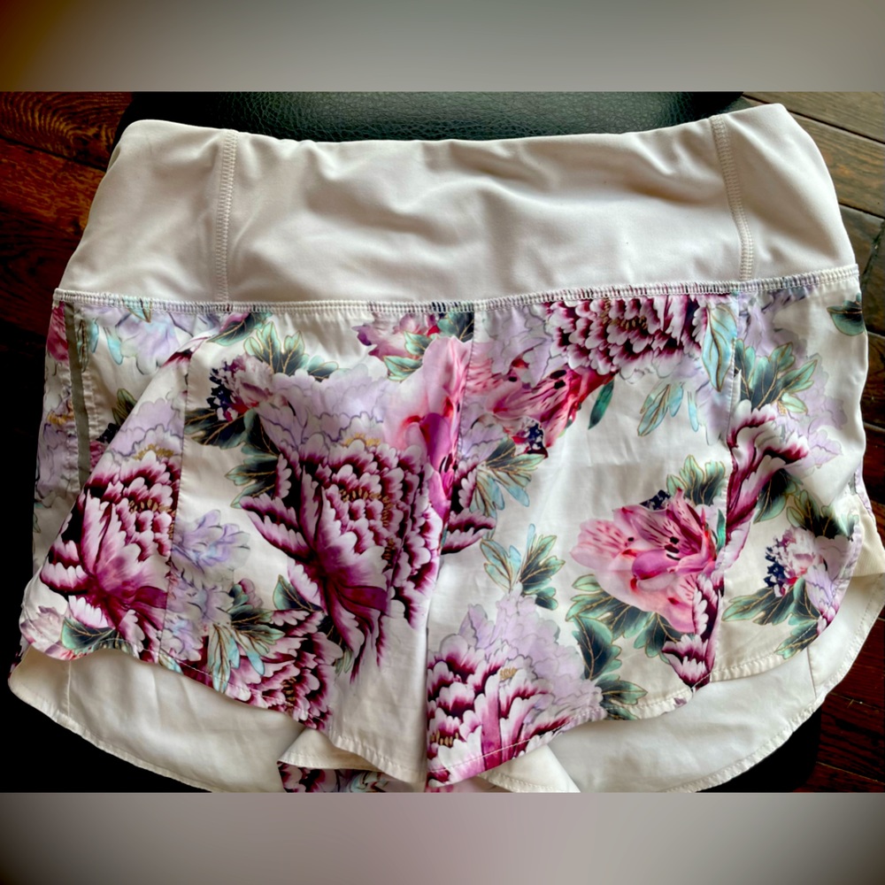 Athleta multi color floral shorts
